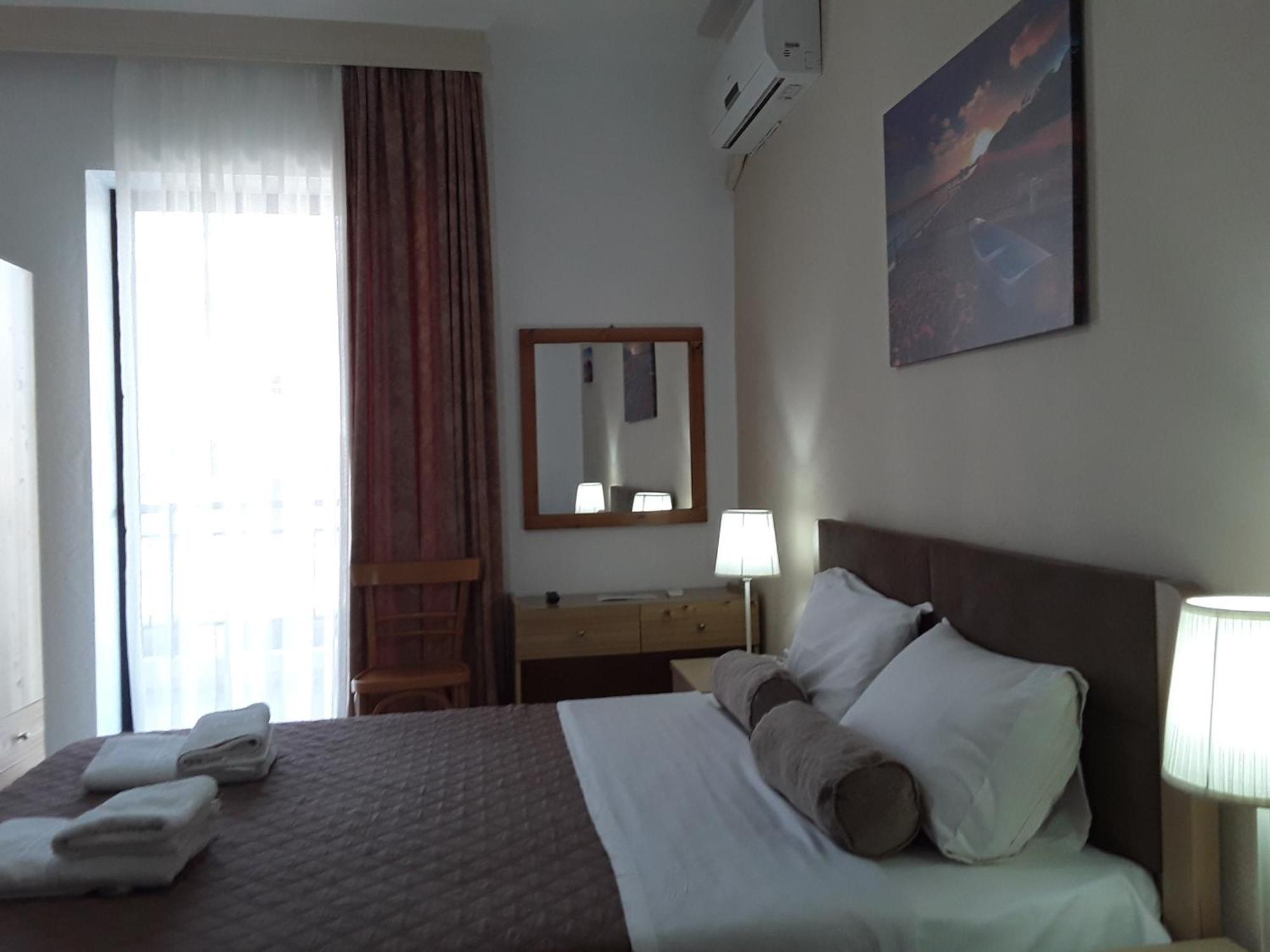 Aparthotel Hause Zorbas Paralia Dionisiou Habitación foto