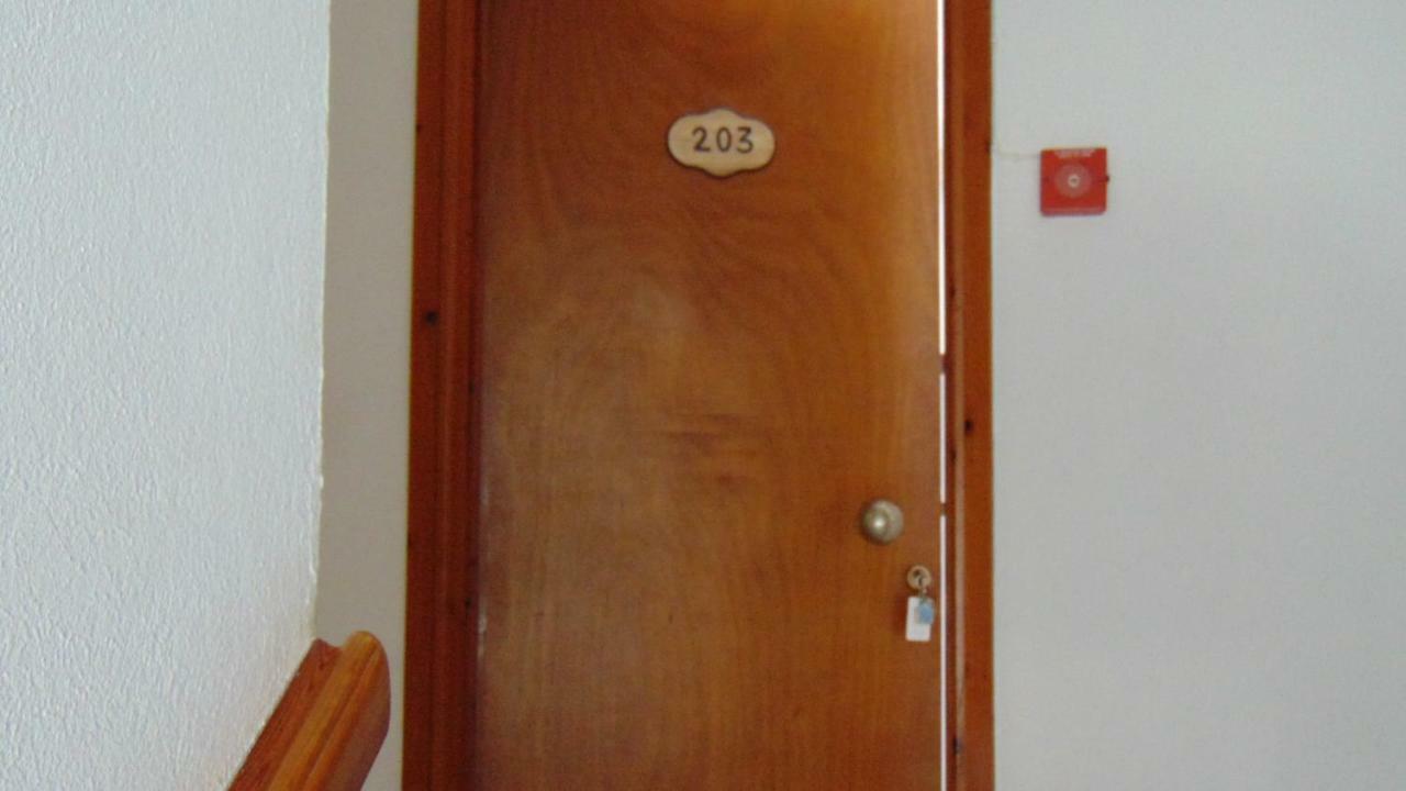 Aparthotel Hause Zorbas Paralia Dionisiou Habitación foto